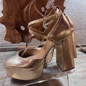 Chelsea & Violet Mattie Metallic Platform Heels